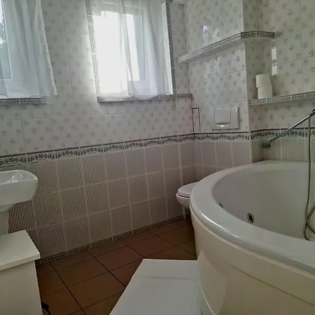 Nowa Zosienka Darmowy Free Parking Alojamento de Acomodação e Pequeno-almoço Gdańsk