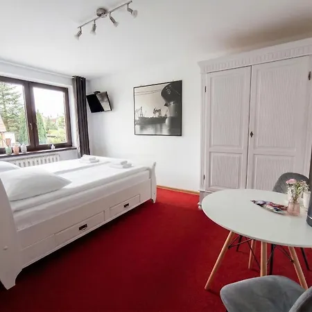 Villa Zosienka - Free Parking - Blisko Forum & Stare Miasto 3*