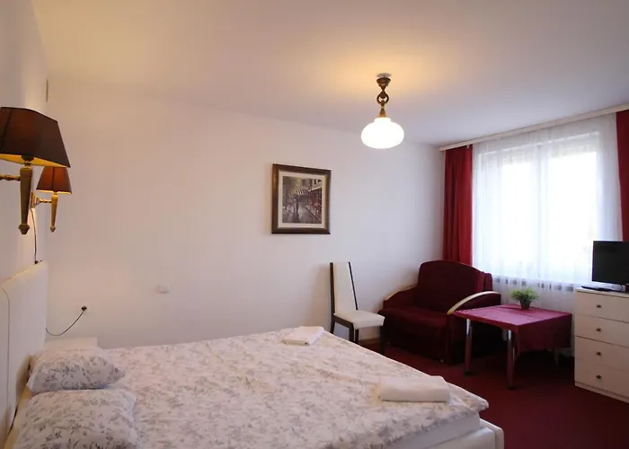 Nowa Zosienka Darmowy Free Parking Bed & Breakfast